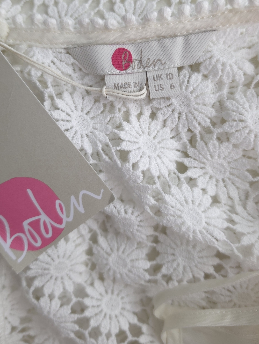 Boden Arabella White Lace Floral Openwork Blouse - Picture 5 of 9